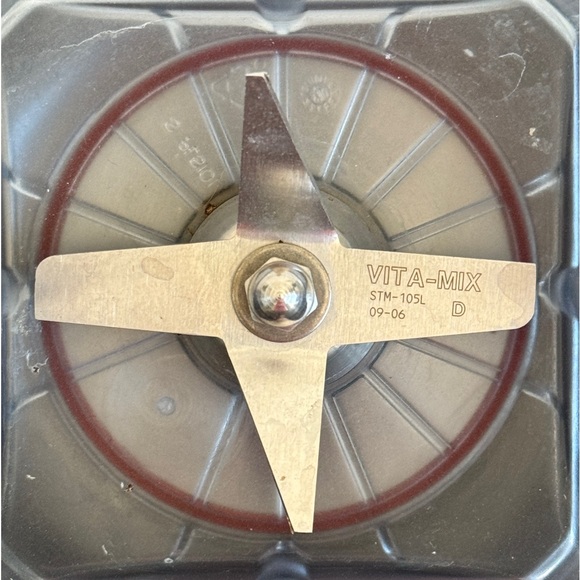 Vita-Mix Dry Blade 2 Liter / 8 cups container - Picture 4 of 6